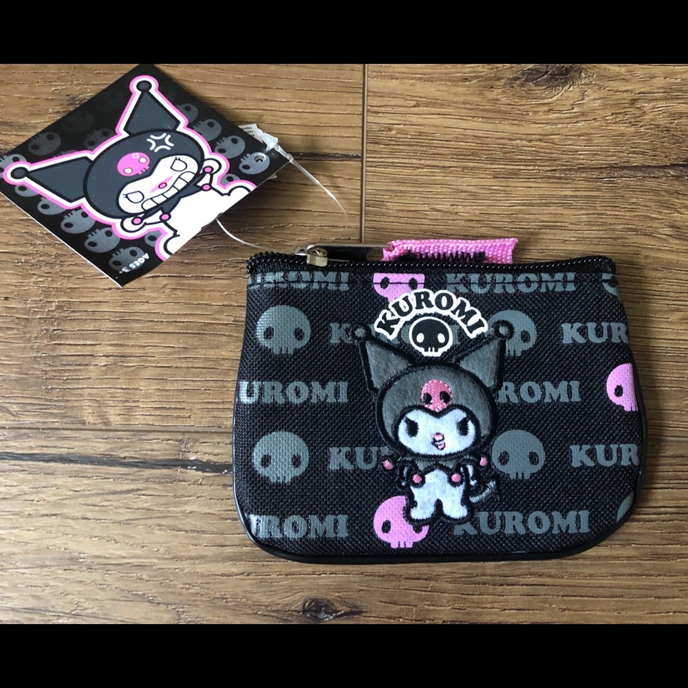 KUROMI (SANRIO)-NWT Small Coin Purse